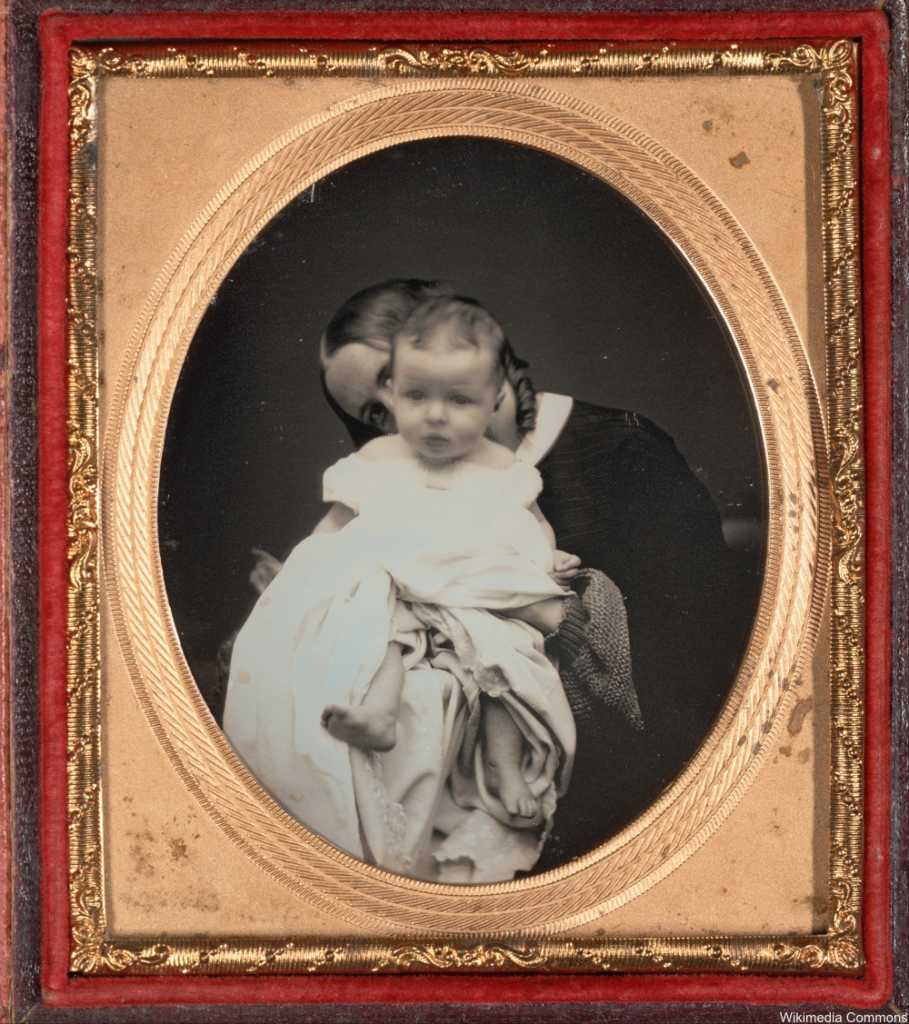 Do You Know The History Behind Victorian Hidden Mother Photos Dusty