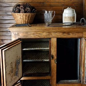 Antique Trunks: Everything You Need To Know About Collecting These  Beautiful Antiques!