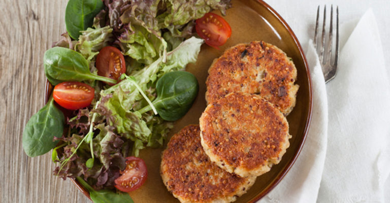 Quinoa Cakes with Smoked Salmon