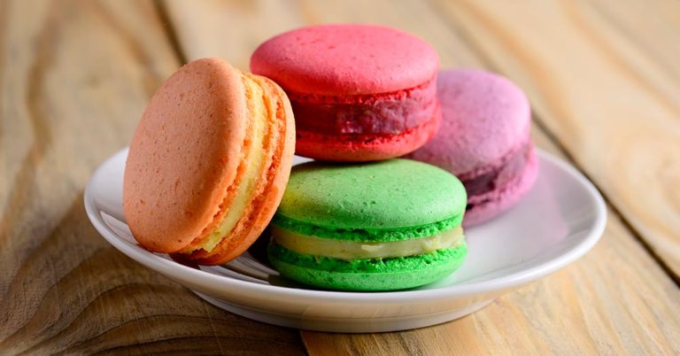 French Pastry Recipe: Macarons with Raspberry Buttercream Filling