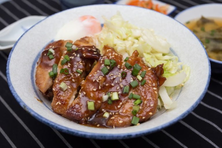 You Would Never Guess This Delicious Teriyaki Chicken Is So Simple To Make!