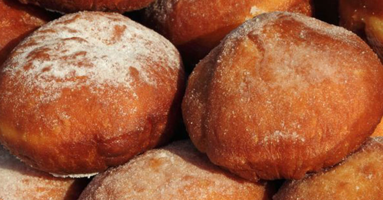 Custard-Filled Polish Paczki