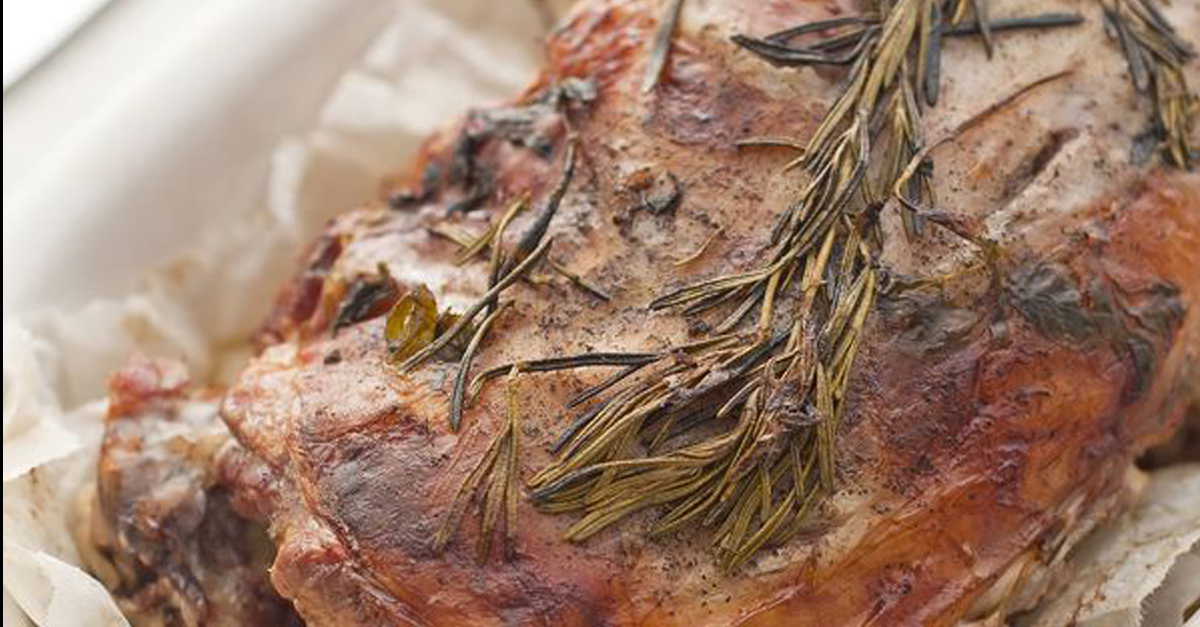 Roasted Lamb With Mint Sauce 12 Tomatoes