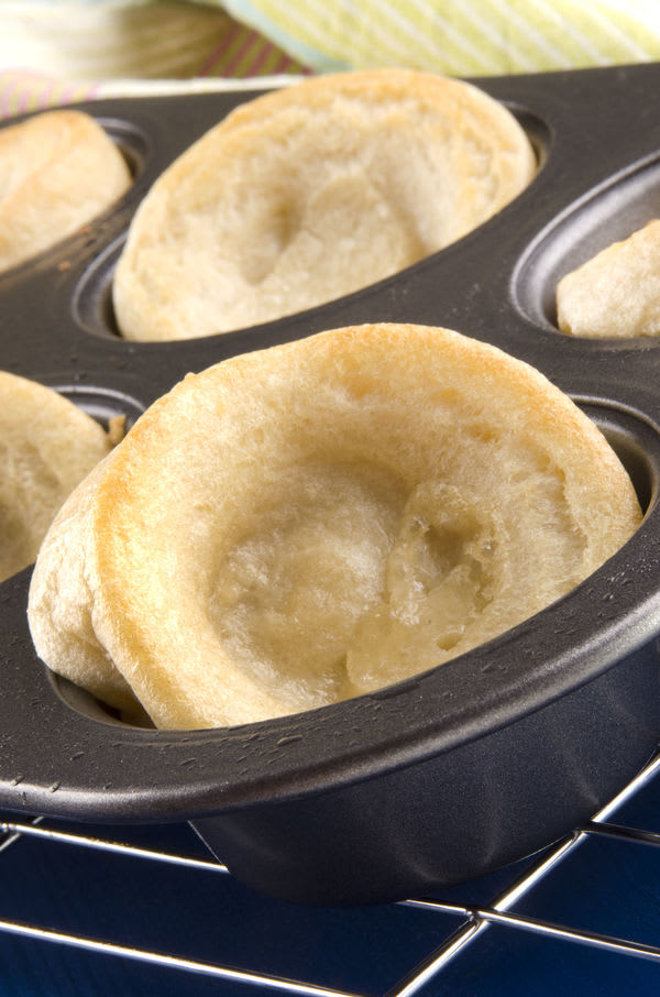 Popover Pan vs. Muffin Pan - Eat Like No One Else