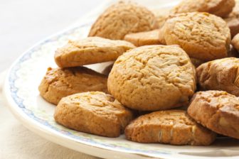 Best Ever Almond Cookies | 12 Tomatoes