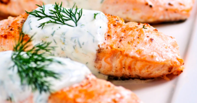 Get Dinner On The Table In No Time With This Baked Salmon Recipe! The Creamy Dill Sauce Is SO GOOD!