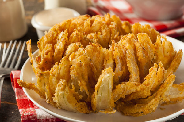 can you eat a blooming onion