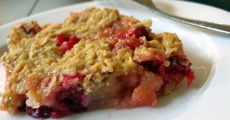 It Looks Like Dessert; That’s Why This Cranberry Alternative Is The Perfect Thanksgiving Side Dish!