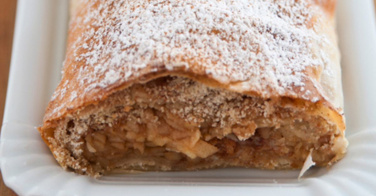 This Austrian Cinnamon Apple Strudel Perfectly Enhances The Apple