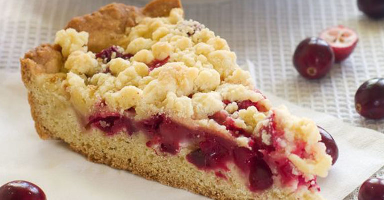 This Cranberry Crumb Cake Is A Holiday Favorite! Get Ready To Hand Out The Recipe To All Your Friends!