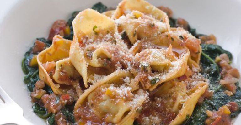 Cheese Tortellini With Spinach & Tomato Salsa