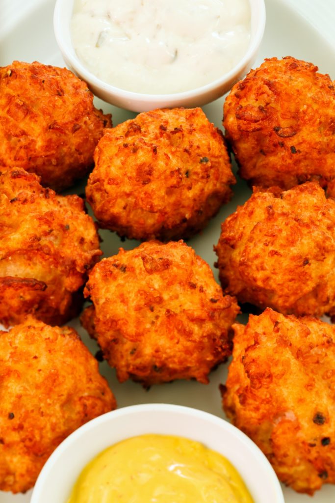 Deep fried cheese balls with sauce on white background Stock Photo by  ©RootsB4Branches 99676918