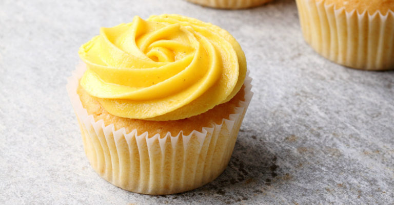 On Cakes, Cupcakes And Cookies – We’ve Got The Perfect Buttercream Frosting!!