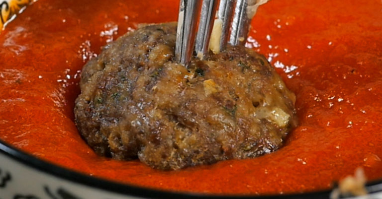 What’s Better Than Homemade Meatballs??…. Slow-Cooked, Mozzarella-Stuffed Meatballs!