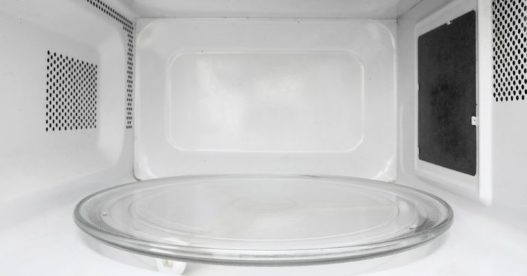 12 Things You Should Never Put In Your Microwave