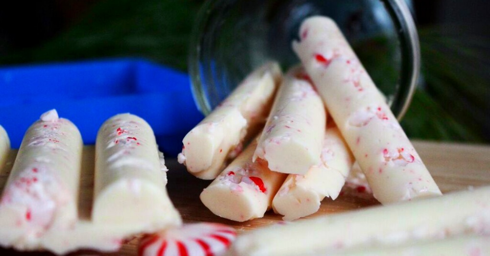 Make These Adorable Peppermint Sticks With Only 3Ingredients! 12