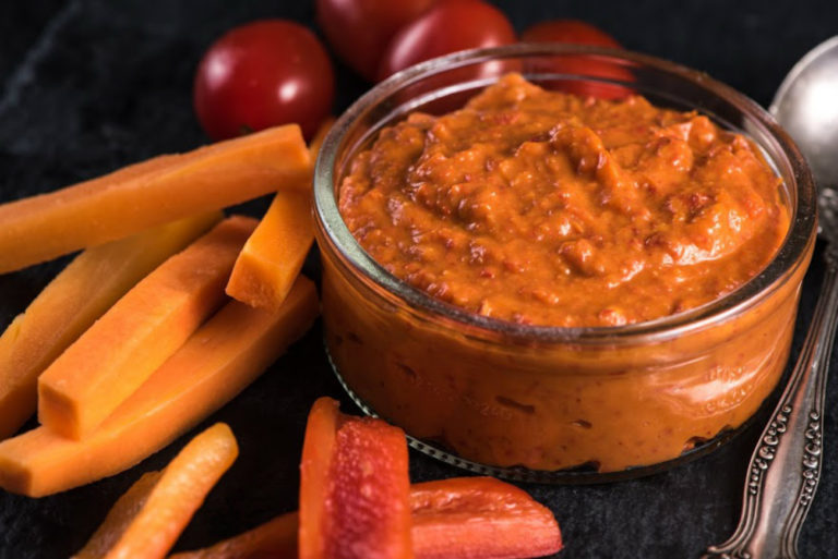 Sriracha Roasted Carrot Dip