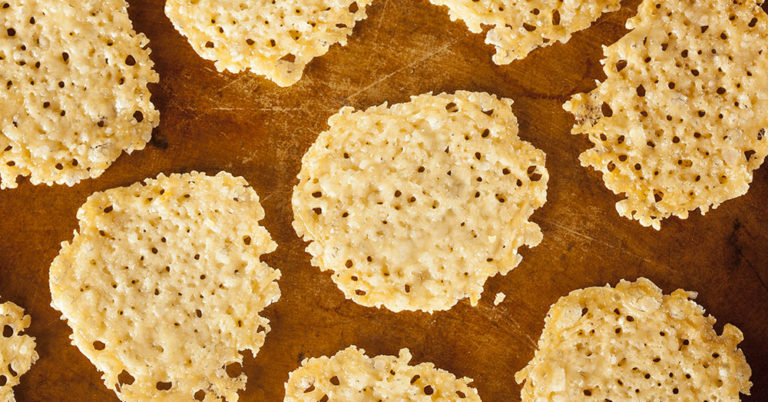4-Ingredient Cheesy Crisps