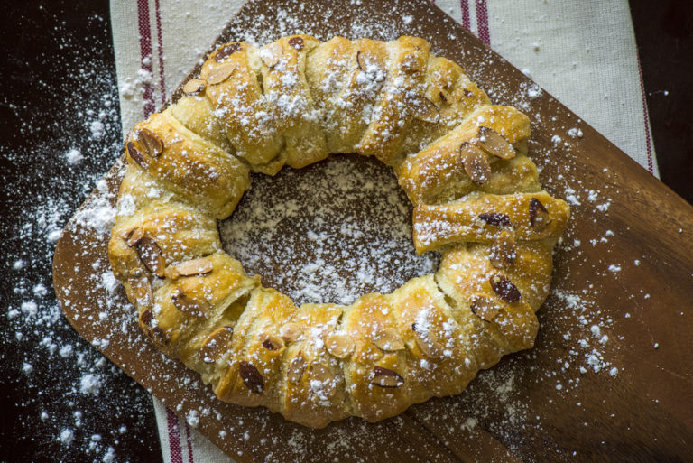 This Pastry Ring Might Look Complicated, But It’s Actually A Breeze to Make!