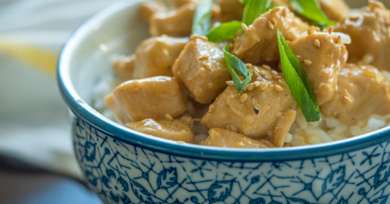 One Bite Of This Honey Lemon Chicken And You’ll Be Hooked!