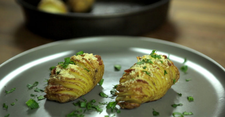 Try These Delicious Hasselback Potatoes!