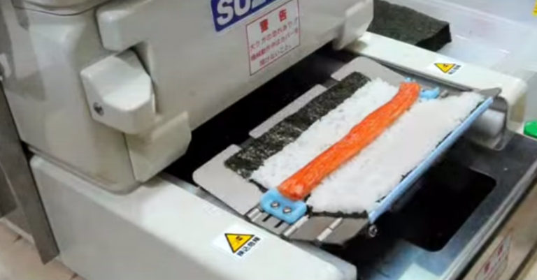 You’ll Never Guess How Much Sushi This ‘Chef’ Can Make In An Hour…