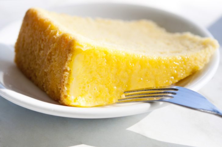 Gooey Lemon Butter Cake (lemon bars + lemon cake combined!)