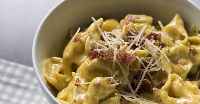 Creamy Tortellini Mac and Cheese