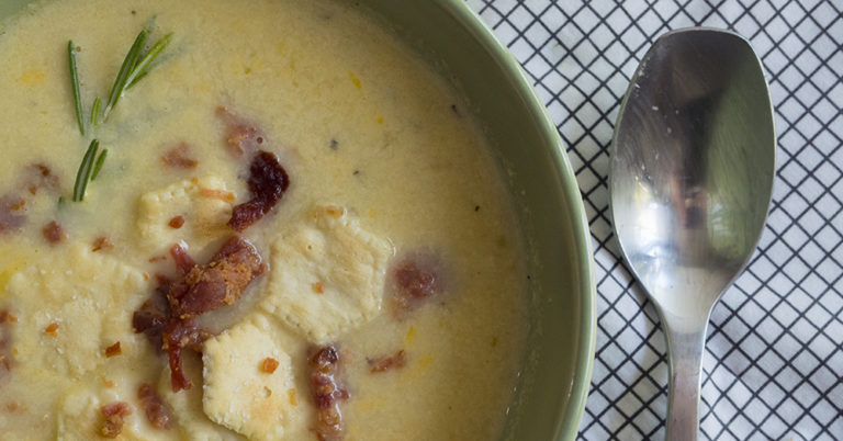 Creamy Slow Cooker Cauliflower Chowder