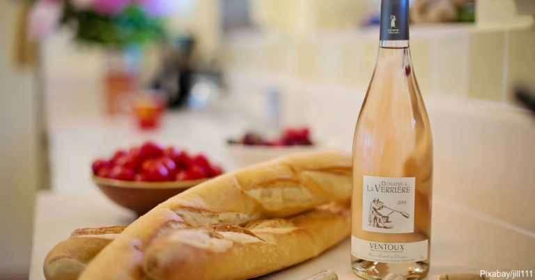 Learn How To Cook With Wine With These Helpful Tips!