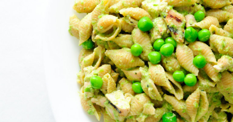 Creamy Chicken Pesto Pea Pasta