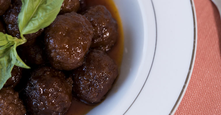 Grape Jelly Chili Meatballs