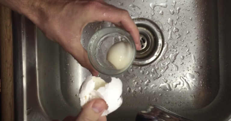 How To Peel An Egg In 10 Seconds