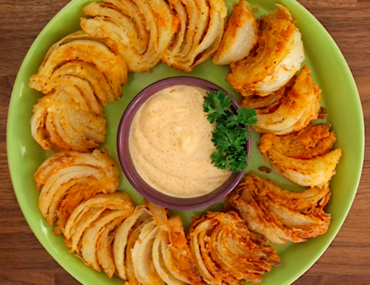 Blooming Onion Wedges And Dip 12 Tomatoes