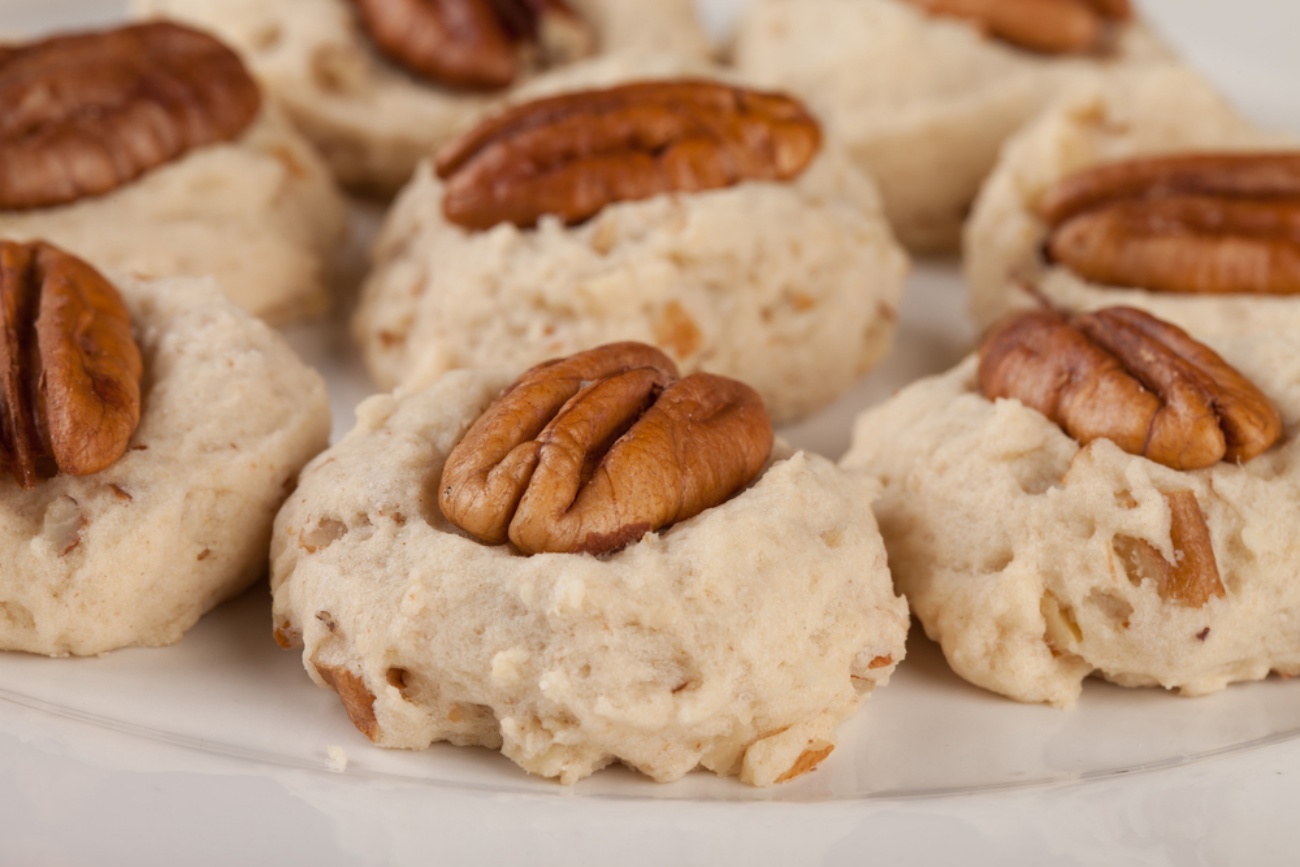 Homemade Pecan Sandies-image