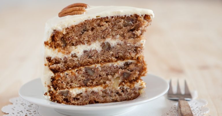 Sweet Hummingbird Cake