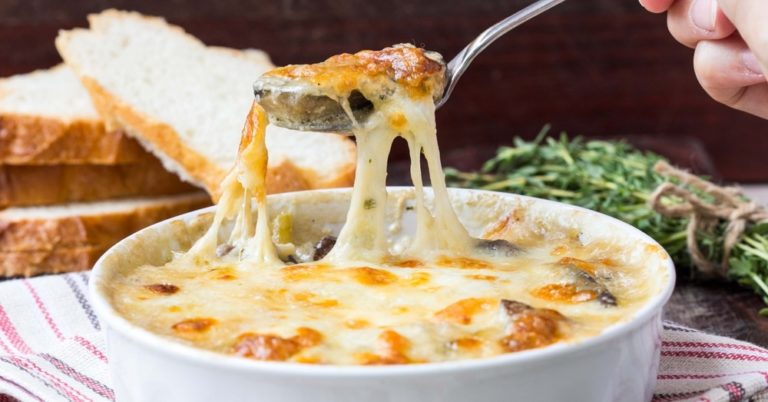Cheesy Mushroom Dip