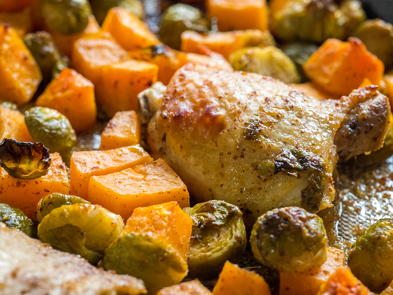 One Pan Maple Dijon Roasted Chicken And Veggies 12 Tomatoes