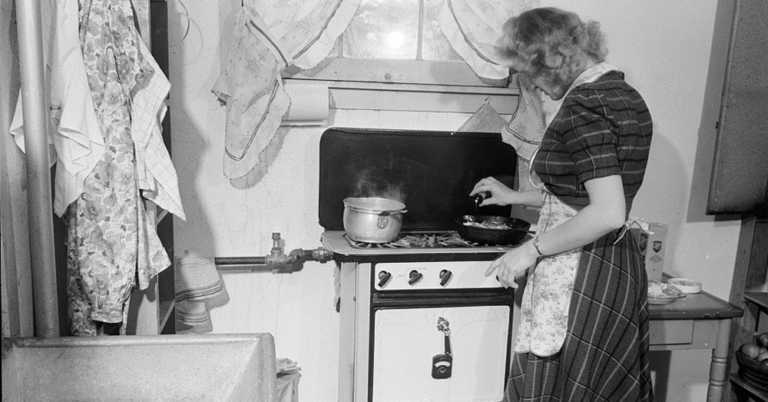 8 Old Cooking Tools Disappearing From Modern Kitchens