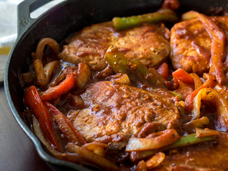 crockpot pork chops with red and green bell peppers