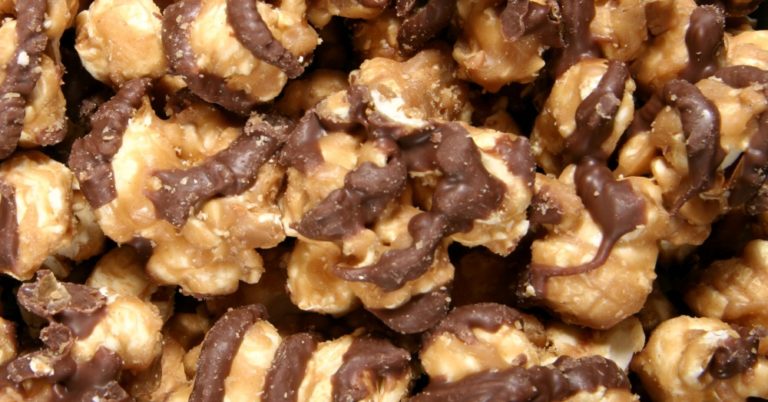 Chocolate Glazed Caramel Popcorn