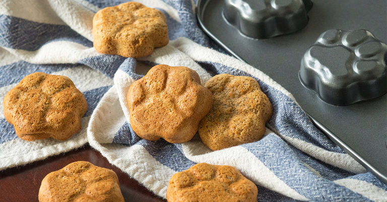 Banana Apple Pawprints