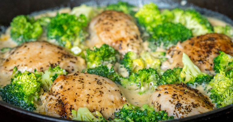 Creamy Chicken Broccoli Skillet