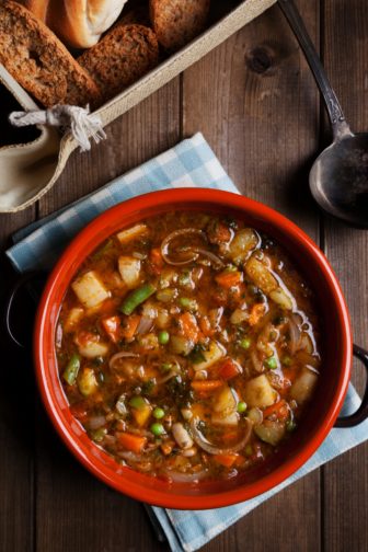 Rustic Caramelized Onion Minestrone | 12 Tomatoes