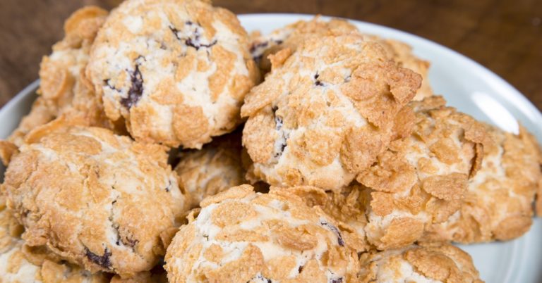 Crunchy Jam & Cornflake Cookies