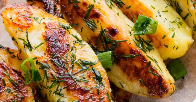 Crispy Herbed Potato Wedges