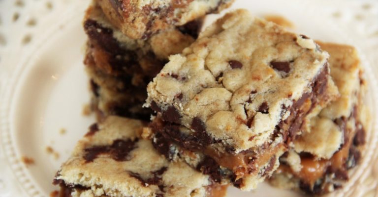 Caramel Chocolate Chip Cookie Bars