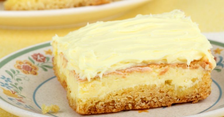 Lemon Cheesecake Bars