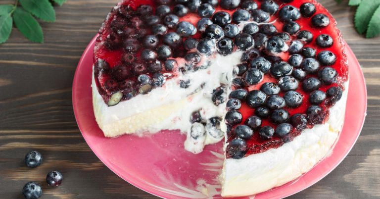Blueberry Meringue German Cheesecake