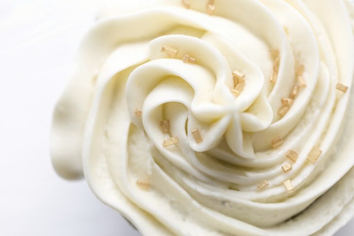 The Best Vanilla Buttercream Frosting 12 Tomatoes